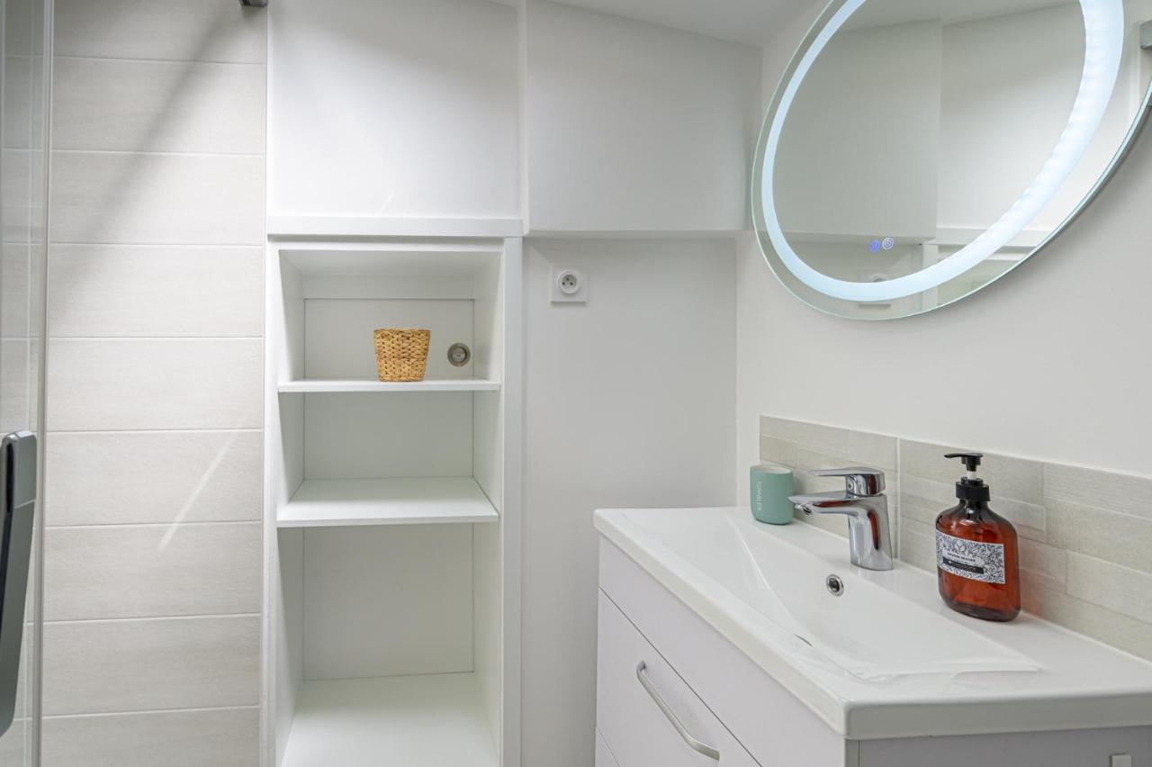 Le Krisco, Une Maisonnette En Coeur De Ville Avec Un Parking Prive ヴァンヌ エクステリア 写真